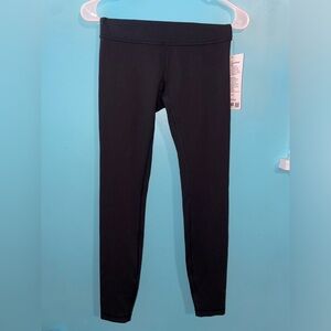 Black ribbed Lululemon legging